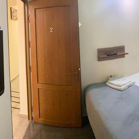 Enigma Hostel Jerevan Buitenkant foto