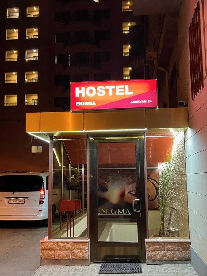 Enigma Hostel Jerevan Buitenkant foto