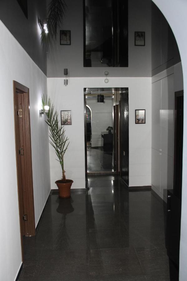 Enigma Hostel Jerevan Buitenkant foto