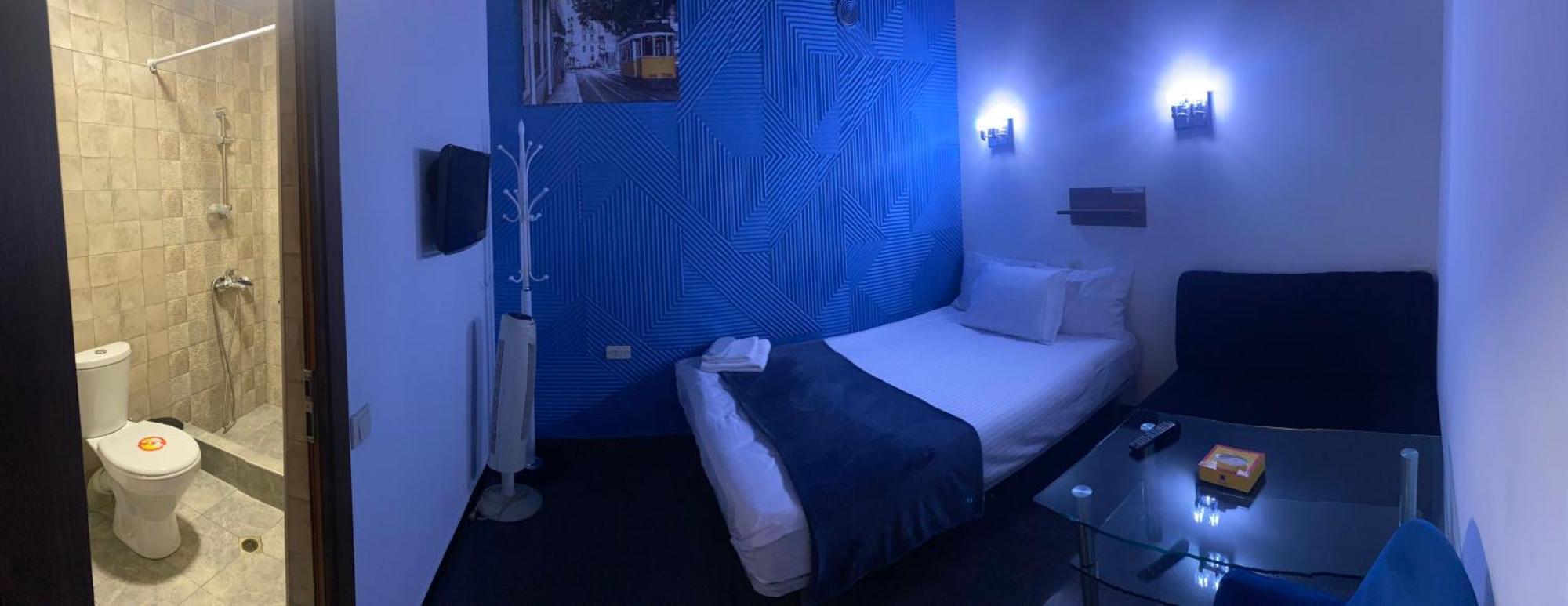 Enigma Hostel Jerevan Buitenkant foto