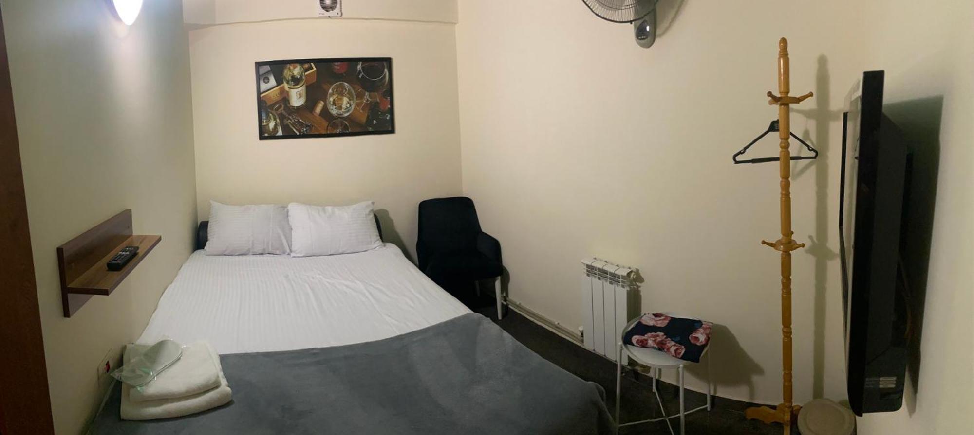 Enigma Hostel Jerevan Buitenkant foto